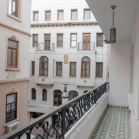 Sophisticated Flat In The Heart Of Taksim! *