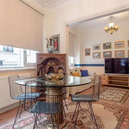 Apartamento Sophisticated Flat In The Heart Of Taksim!
