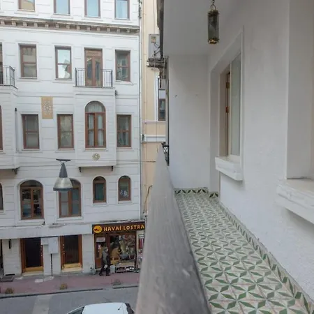 Sophisticated Flat In The Heart Of Taksim! *