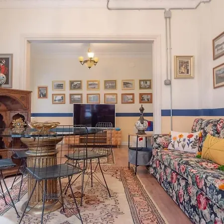 شقة Sophisticated Flat In The Heart Of Taksim! *